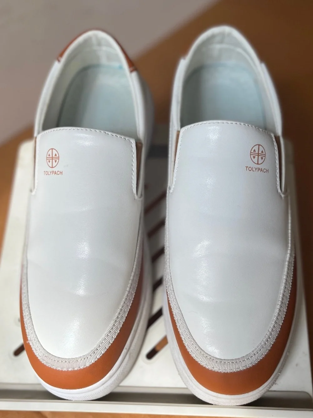 TOLYPACH Men's Slip On Sneakers White/Tan, Size 42